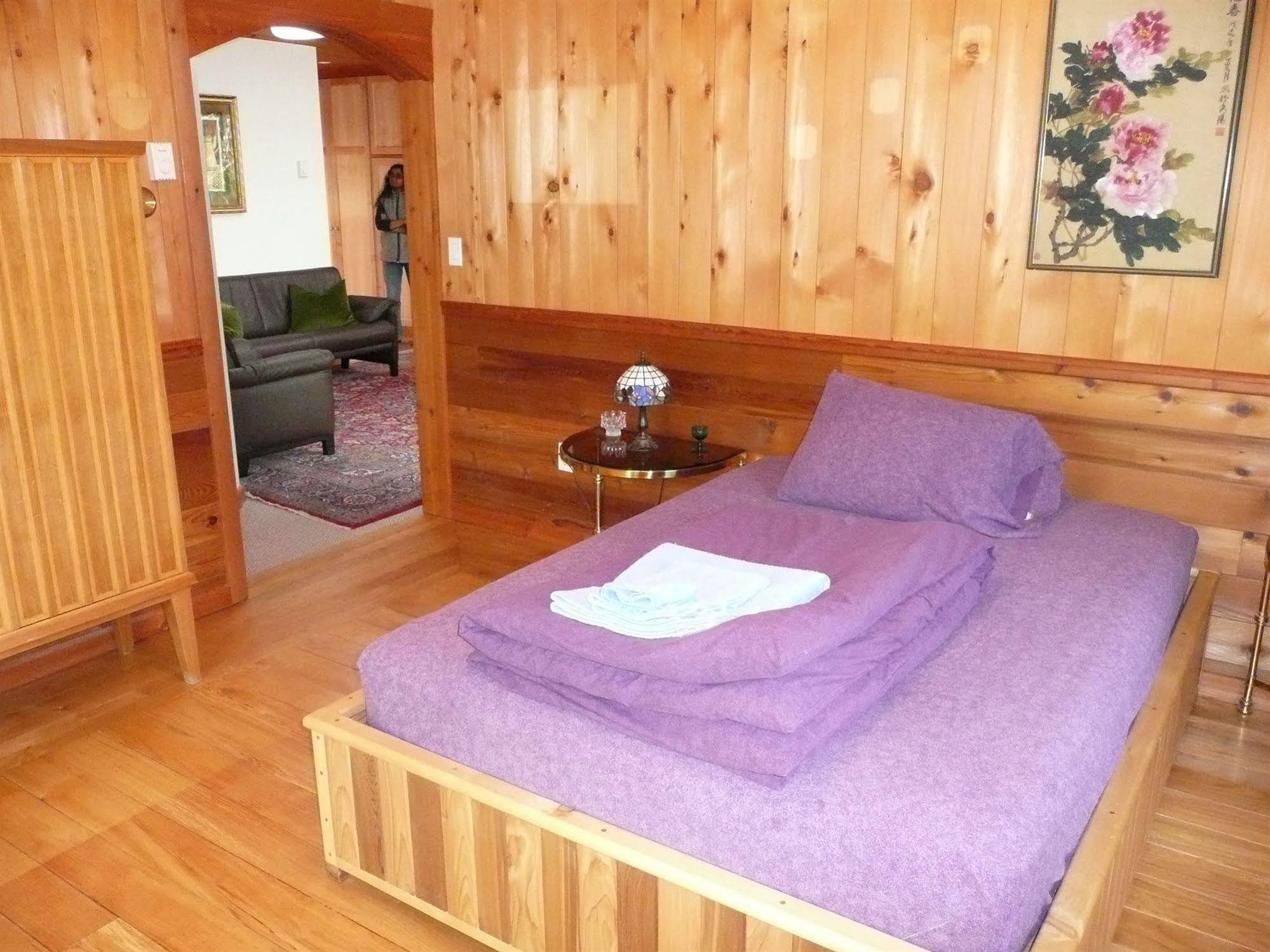 Desolation Sound Resort パウエルリバー エクステリア 写真