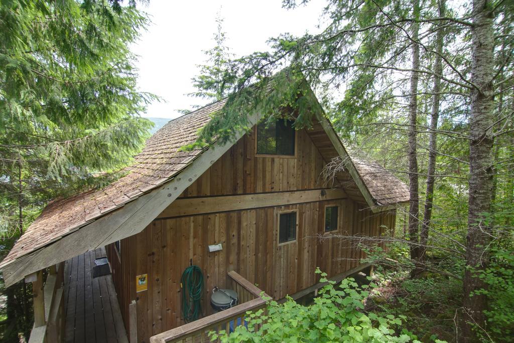 Desolation Sound Resort パウエルリバー エクステリア 写真